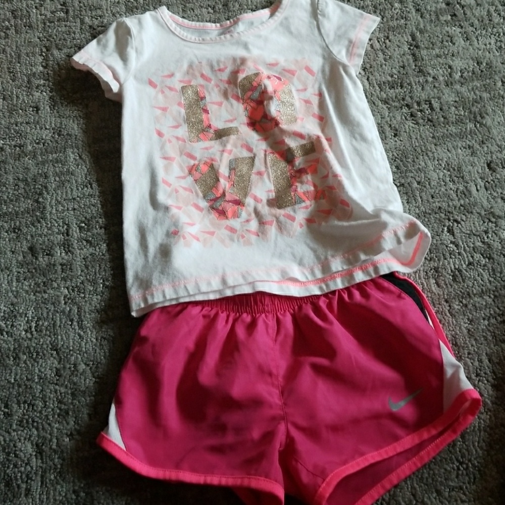 Girl's Outfit